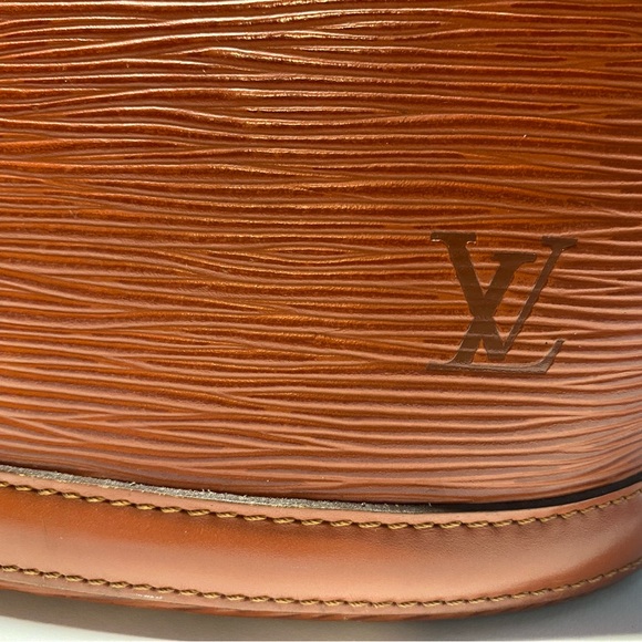 Vintage Louis Vuitton Epi St Jacques Kényan Fawn Leather Tote Handbag (1998) - Picture 4 of 6